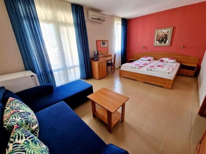 Family Hotel Selena ネセバル エクステリア 写真